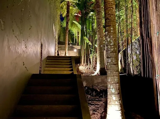 The Civyt Hotel *
